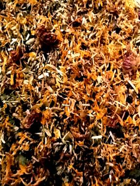 Elderbush Honey  is a certified organic blend of Honey Bush,  Orange Peel, Rose Hips, Elderberries, Thyme, Calendula, and Rose Petals Vitamin C, trace minerals, antibacterial- Love whose properties include Vitamin C, potassium, calcium, magnesium, anti-oxidants, rare trace minerals, antibacterial, love, immune support, anti-inflammatory, astringent, tonic